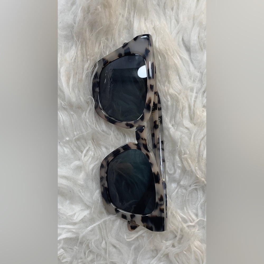 Chic Tortoise Shell Women's Sunglasses